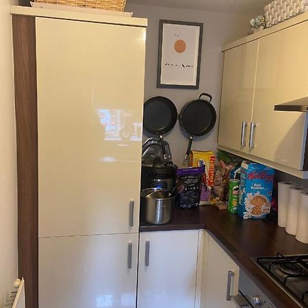 Comfy Double Bedroom In Greater Manchester Exterior foto